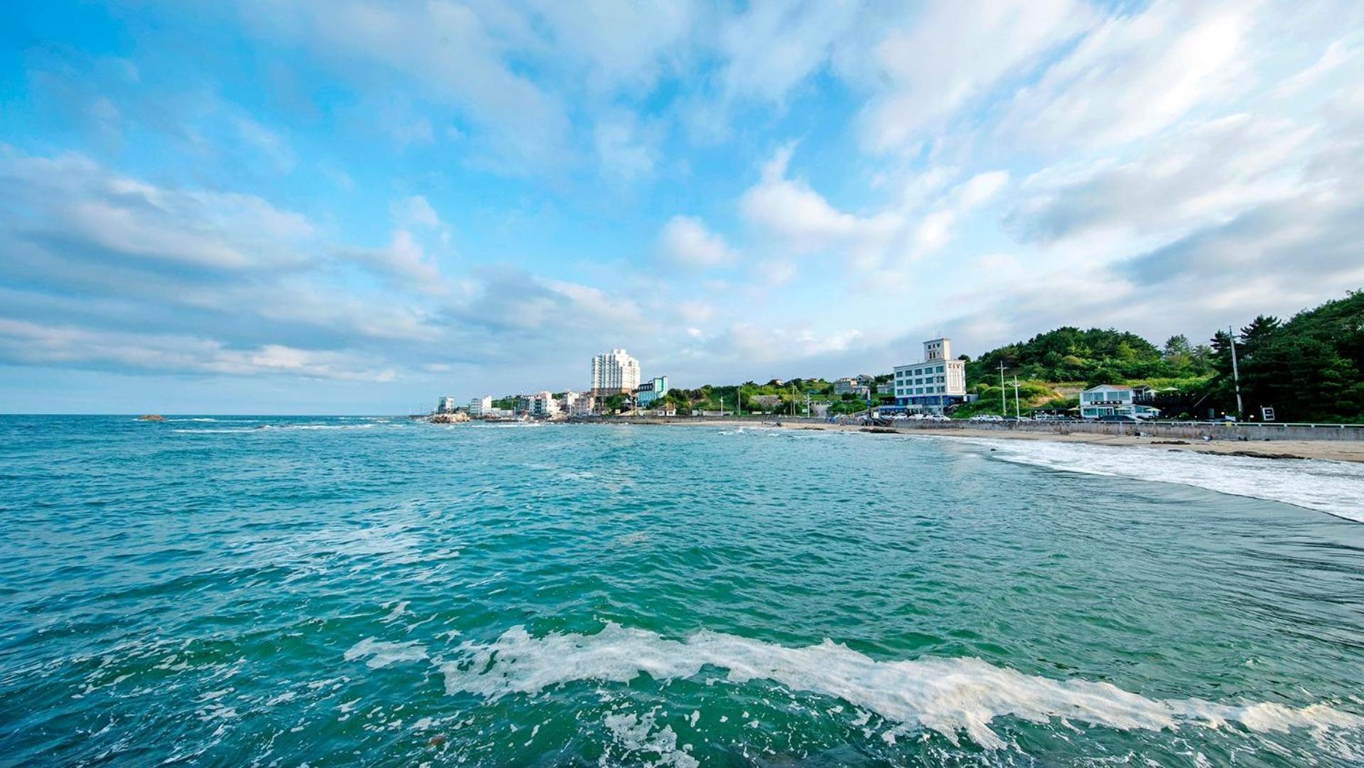 Gangneung Jumunjin Lighthouse Pension Bagian luar foto